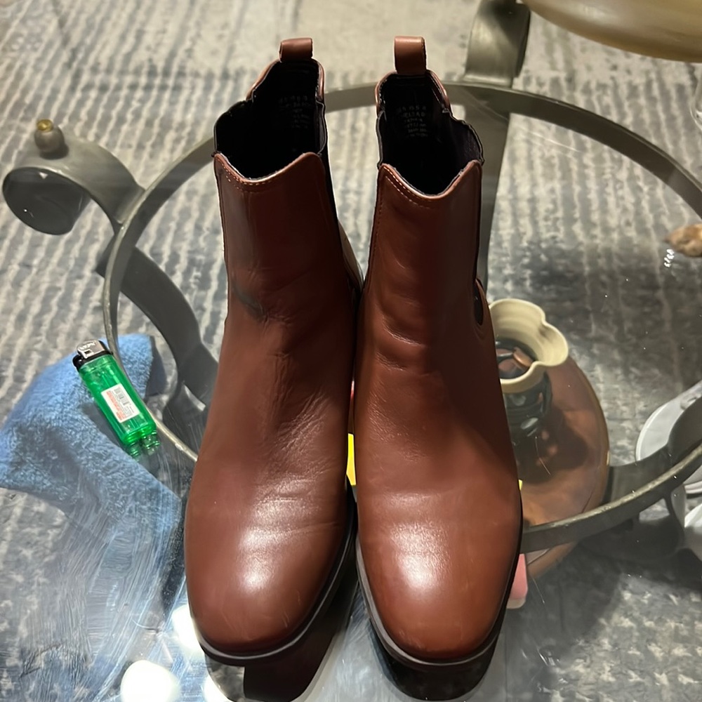 Men’s Chelsea Boots. By Kenneth Cole